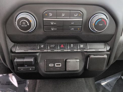 Used 2024 Chevrolet Silverado 2500 Custom w/ Custom Convenience Package image 18