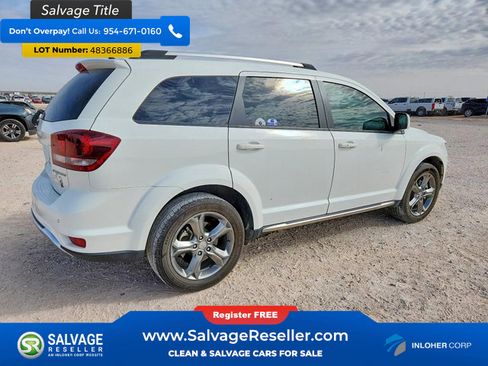Used 2017 Dodge Journey Crossroad FWD image 4