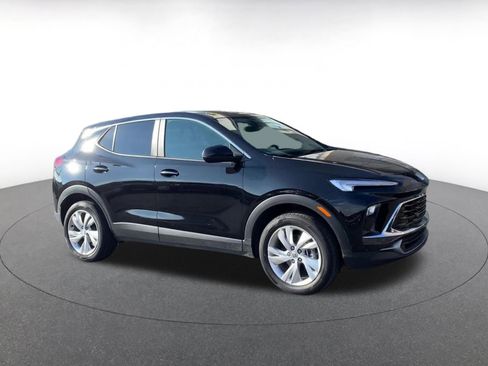 Used 2025 Buick Encore GX Preferred image 2