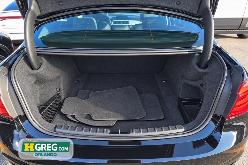 Used 2018 BMW 320i Sedan RWD image 17