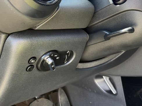 Used 2023 MINI Cooper S FWD image 17