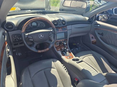 Used 2009 Mercedes-Benz CLK 350 Cabriolet image 14