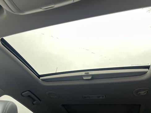 Used 2021 Buick Enclave Premium w/ Sun and Sites Package image 28