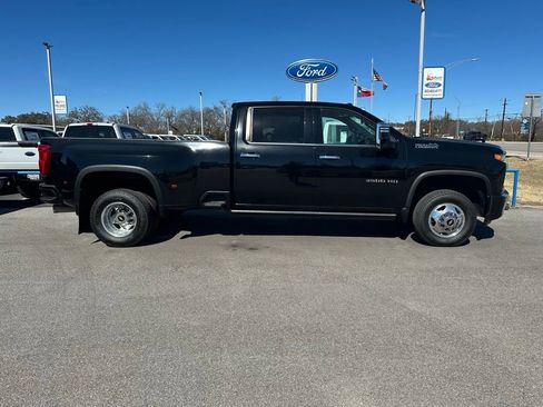 Used 2021 Chevrolet Silverado 3500 High Country image 3