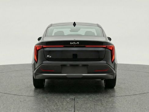 Used 2025 Kia K4 LXS image 7