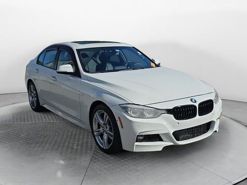 Used 2017 BMW 330i Sedan RWD image 7