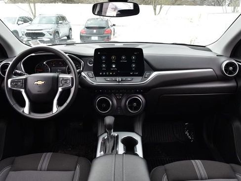 Used 2025 Chevrolet Blazer LT image 7