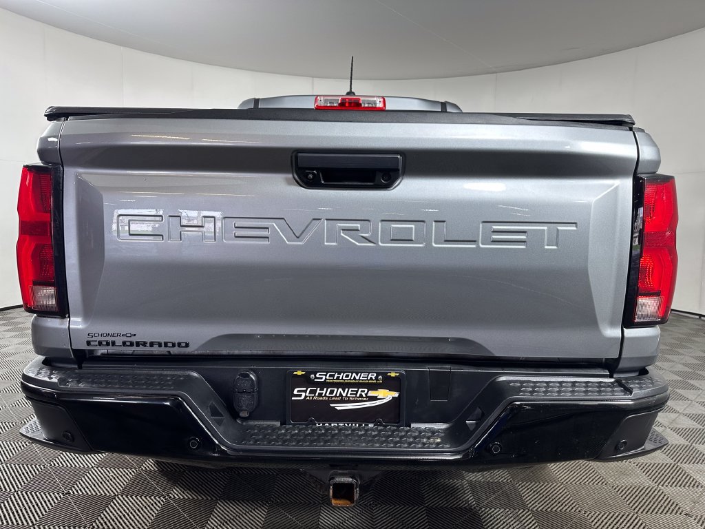Used 2023 Chevrolet Colorado Z71 w/ Z71 Convenience Package 2 AWD/4WD image 4