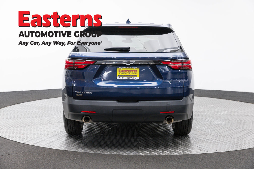 Used 2023 Chevrolet Traverse LS w/ Safety Package FWD image 6