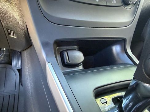 Used 2016 Nissan Sentra SV FWD image 23