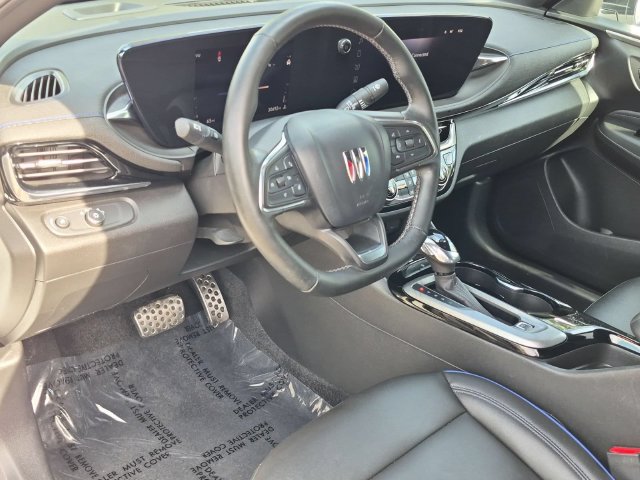 Used 2024 Buick Envista Sport Touring w/ Convenience I Package FWD image 10