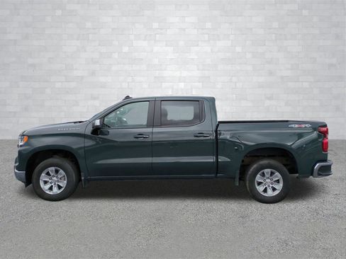 Used 2025 Chevrolet Silverado 1500 LT image 7