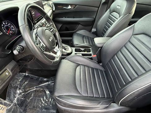 Used 2023 Kia Forte GT-Line w/ GT-Line Premium Package image 14