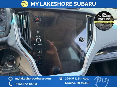 Used 2022 Subaru Outback Limited AWD/4WD image 16
