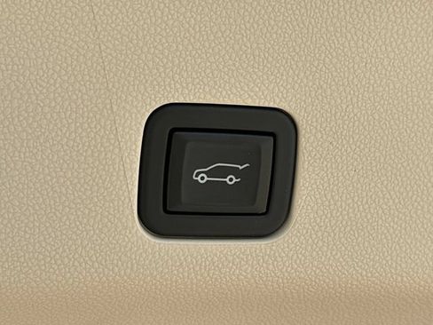Certified 2024 Cadillac Escalade Sport Platinum AWD/4WD image 20