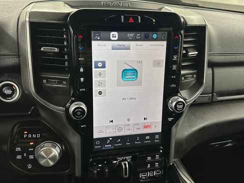 Used 2024 RAM 1500 Laramie image 23