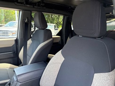 Used 2025 Ford Bronco Big Bend AWD/4WD image 9