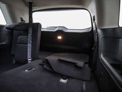 Used 2023 Nissan Pathfinder S AWD/4WD image 22