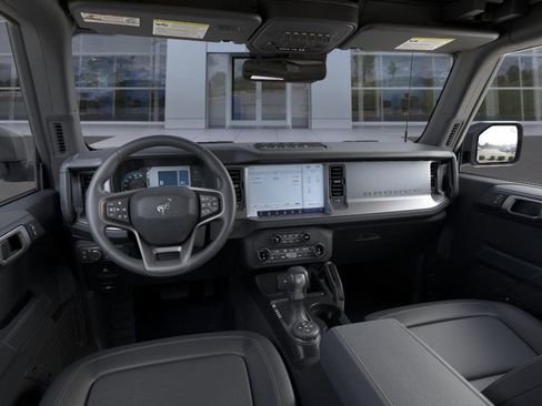 New 2025 Ford Bronco Badlands image 9