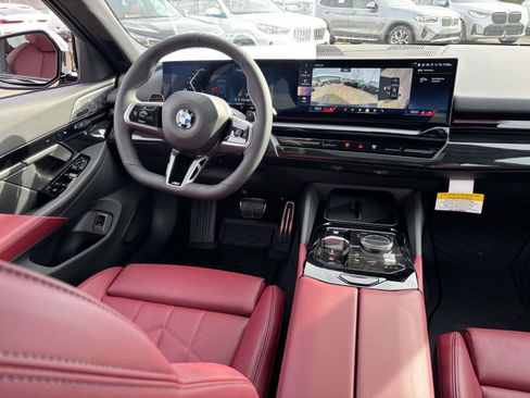 New 2026 BMW 530i xDrive w/ M Sport Package AWD/4WD image 32