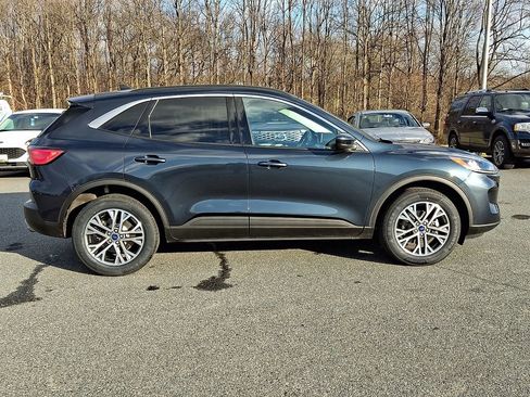 Certified 2022 Ford Escape SEL image 7