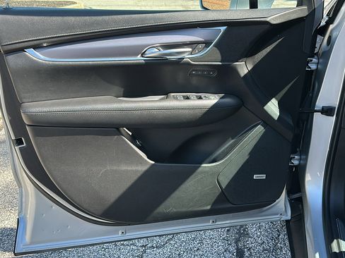 Used 2018 Cadillac XT5 Premium Luxury image 15