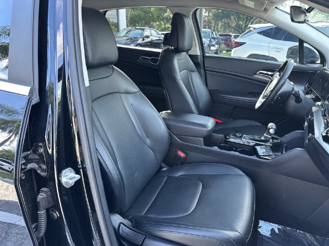 Used 2023 Kia Sportage EX FWD image 29