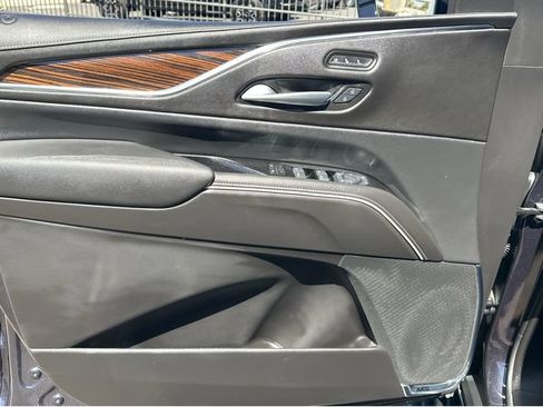 Certified 2024 Cadillac Escalade Premium Luxury w/ Performance Package AWD/4WD image 25