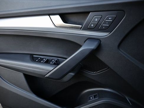 Used 2025 Audi Q5 2.0T Premium Plus w/ Premium Plus Package image 15