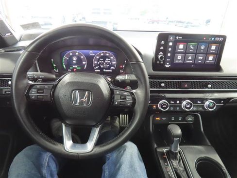 Used 2025 Honda Civic Sport image 23