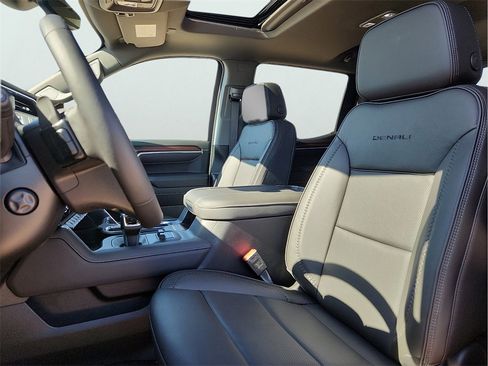 New 2026 GMC Sierra 1500 Denali image 17