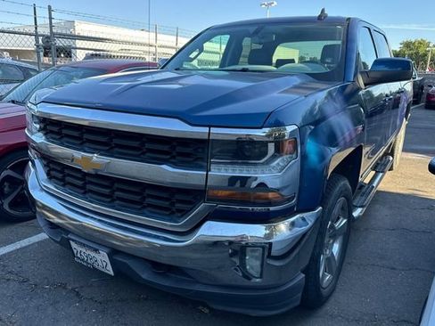 Used 2017 Chevrolet Silverado 1500 LT w/ All Star Edition AWD/4WD image 8