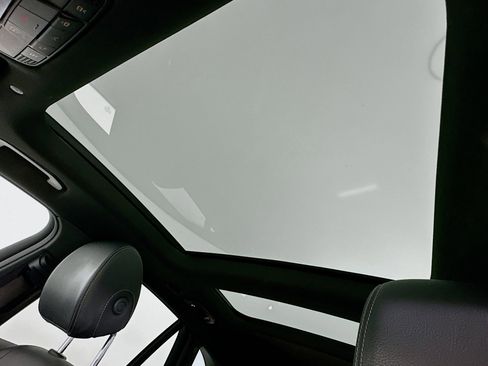 Used 2022 Mercedes-Benz GLC 300 image 22