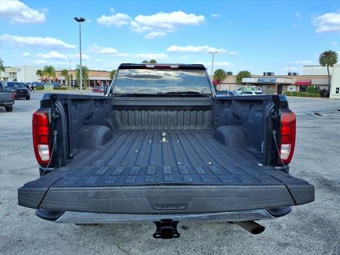 Used 2024 GMC Sierra 2500 SLE w/ SLE Value Package; image 21