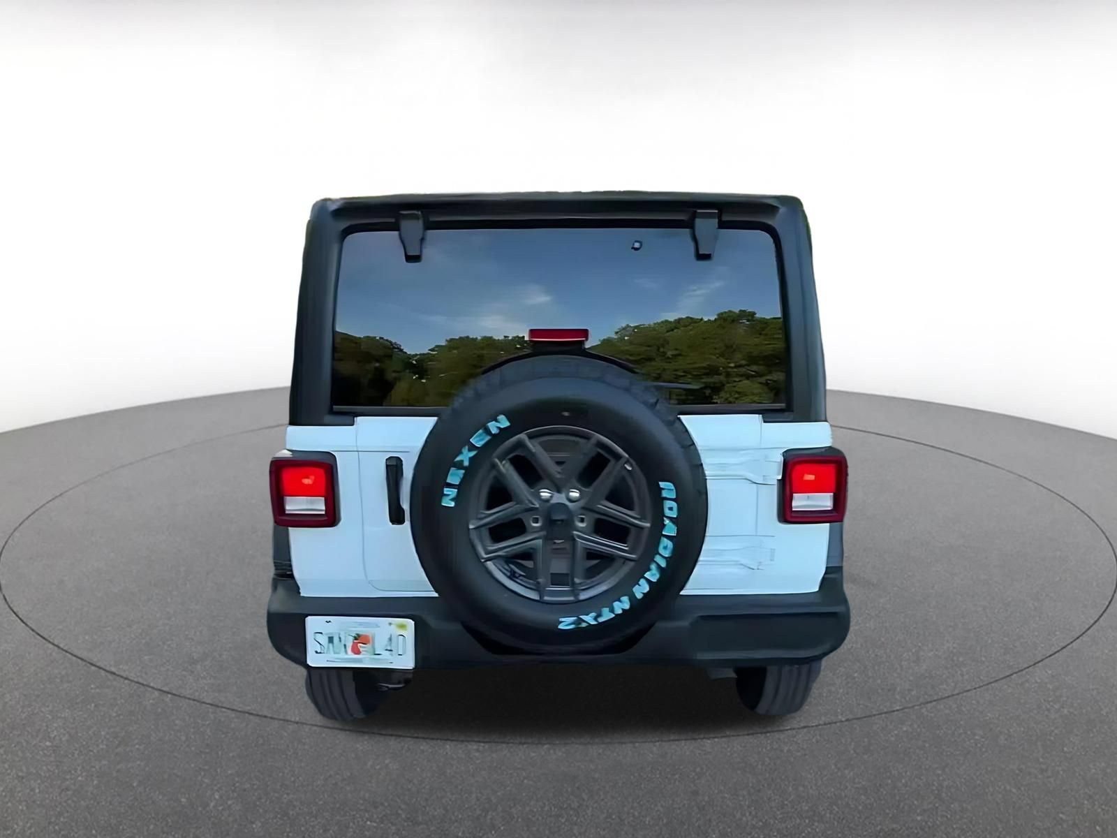 Used 2025 Jeep Wrangler Unlimited Sport AWD/4WD image 10