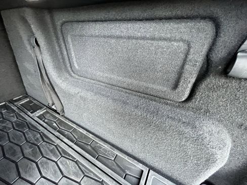 Used 2025 Jaguar F-PACE R-Dynamic S image 35