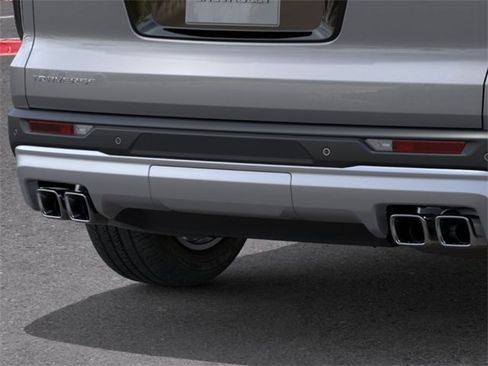 New 2026 Chevrolet Traverse LT w/ Sun and Wheel Package FWD image 14