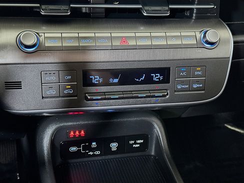 Used 2024 Hyundai Kona SEL image 15