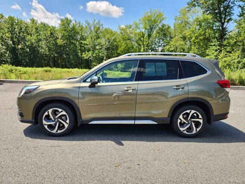 Certified 2023 Subaru Forester Touring AWD/4WD image 5