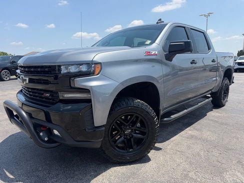 Used 2020 Chevrolet Silverado 1500 LT Trail Boss w/ Bed Protection Package AWD/4WD image 2