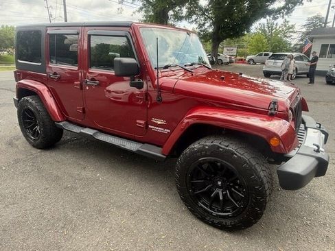 Used 2013 Jeep Wrangler Unlimited Sahara w/ Connectivity Group image 3