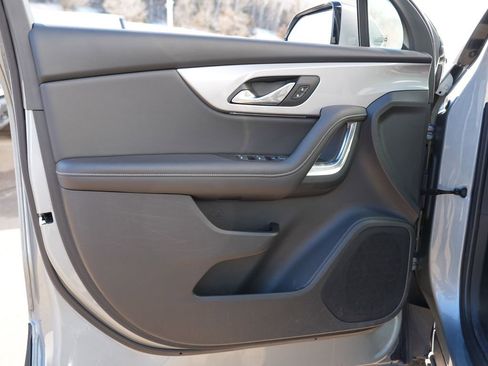 Used 2023 Chevrolet Blazer LT image 15