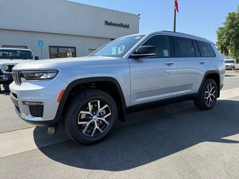 New 2025 Jeep Grand Cherokee L Limited w/ Trailer Tow Package image 2