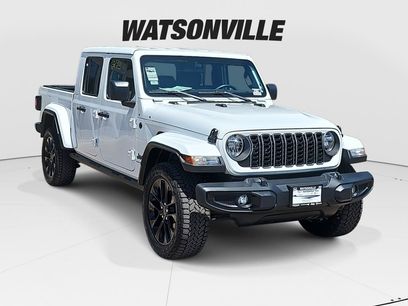 New 2025 Jeep Gladiator Sport