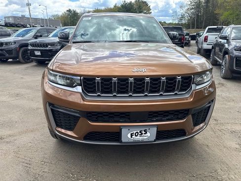 New 2026 Jeep Grand Cherokee Limited AWD/4WD image 7