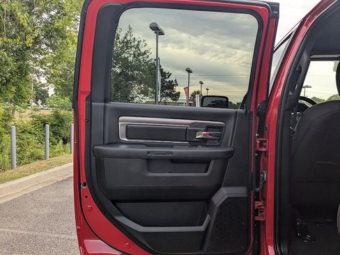 Used 2024 RAM 1500 Warlock RWD image 23