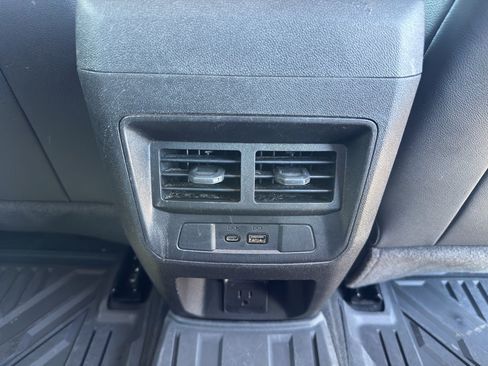 Certified 2024 GMC Canyon AT4 AWD/4WD image 11
