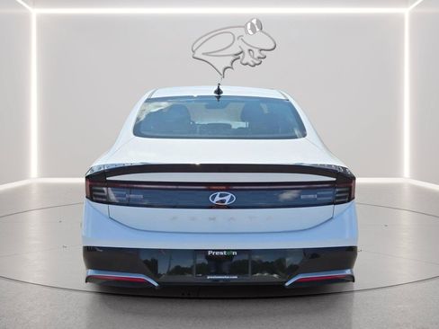 Used 2026 Hyundai Sonata SEL FWD image 4