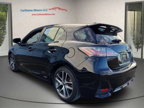 Used 2014 Lexus CT 200h image 2