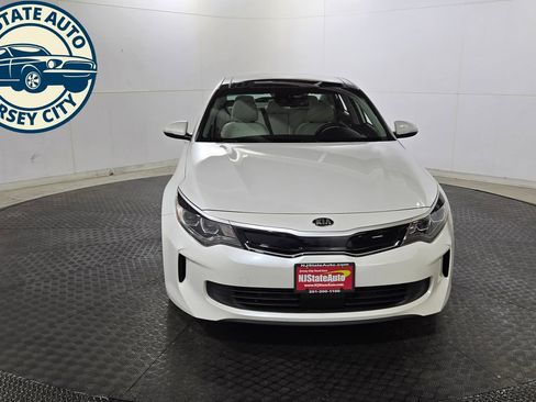 Used 2017 Kia Optima EX w/ Technology Package FWD image 2